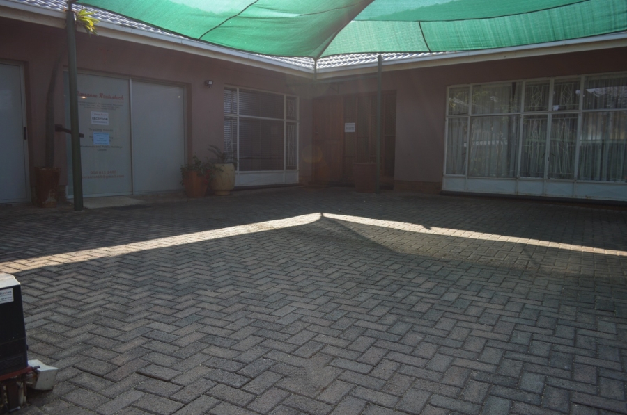 4 Bedroom Property for Sale in Flamwood North West